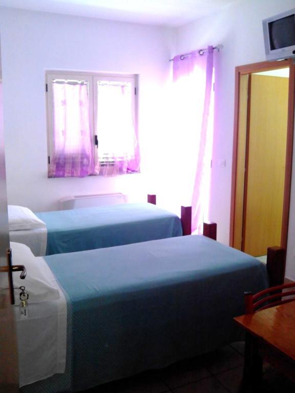 Hotel Celestina Villapiana Habitación foto